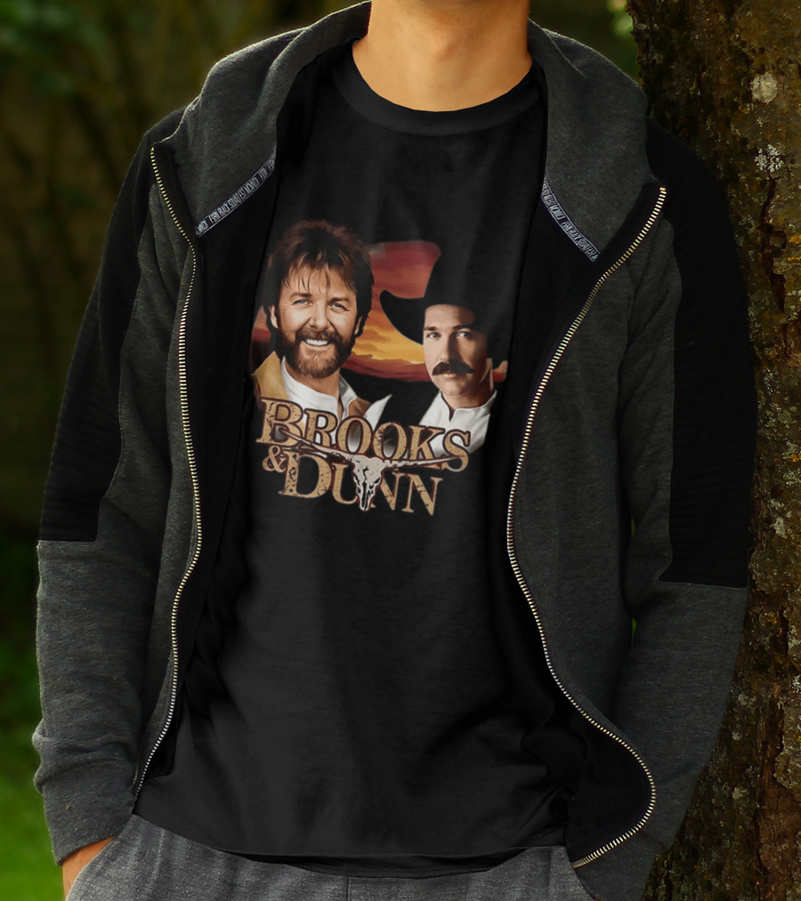Brooks And Dunn Von Miller Dallas Cowboys Sunset T-Shirt