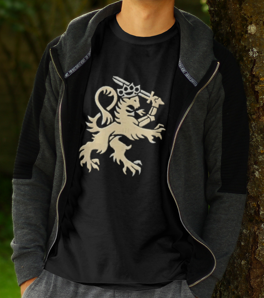 Heraldic Gold Rampant Lion With Crown Sword And Brass Knuckles T-Shirt