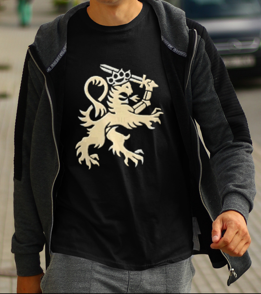 Heraldic Gold Rampant Lion With Crown Sword And Brass Knuckles T-Shirt