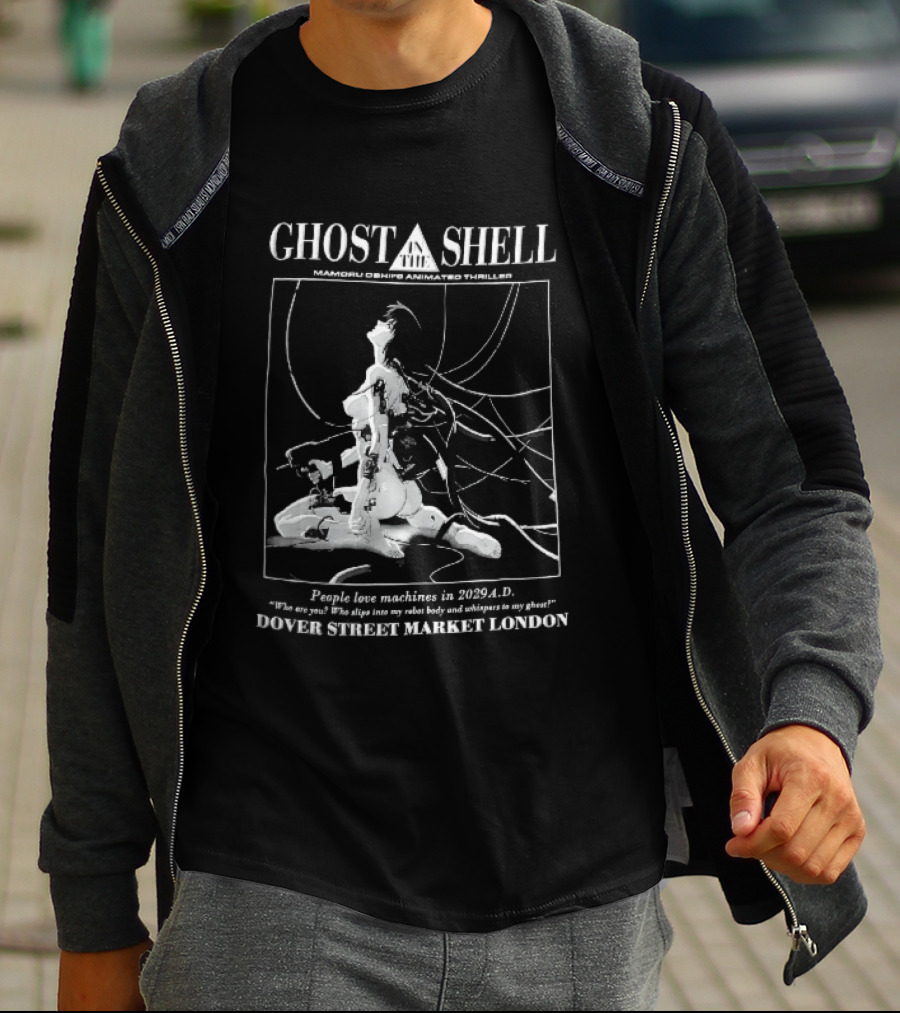 Dover Street Market London Ghost In The Shell Mamoru Oshii 2029 Cyborg Female Wires Gun People Love Machines T-Shirt