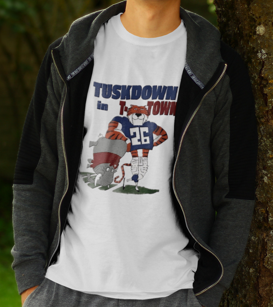 Tuskdown In Town Auburn Tigers NCAA Cartoon Elephant T-Shirt