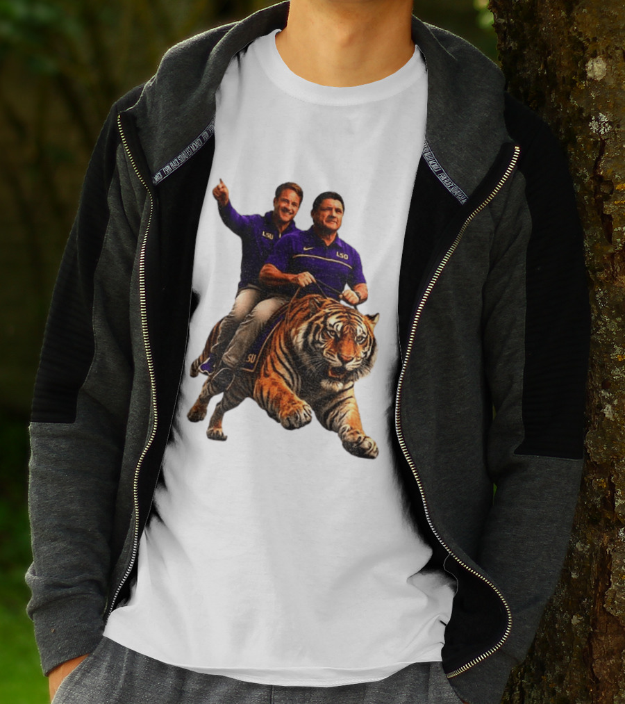 Bayou Brothers Tiger Riding LSU Coach Ed Orgeron Vs Kim Mulkey T-Shirt