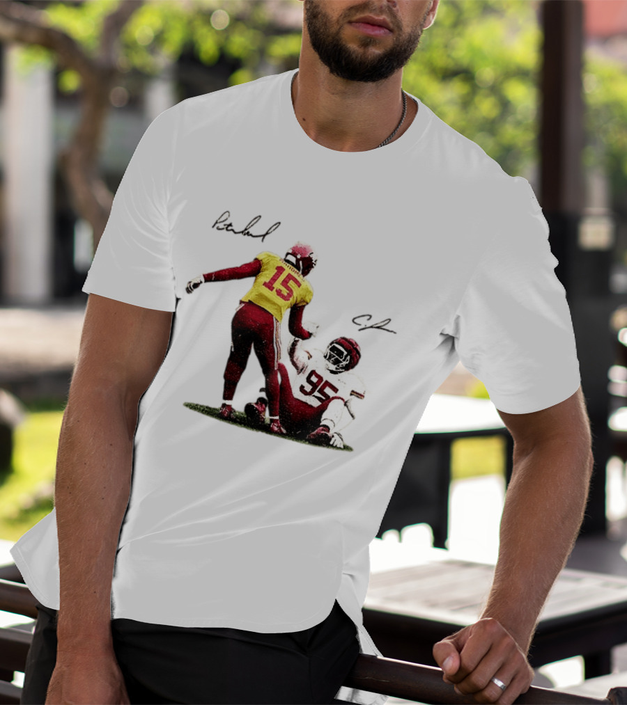 Kansas City Chiefs Mahomes 15 Jones 95 Football Player Signatures T-Shirt