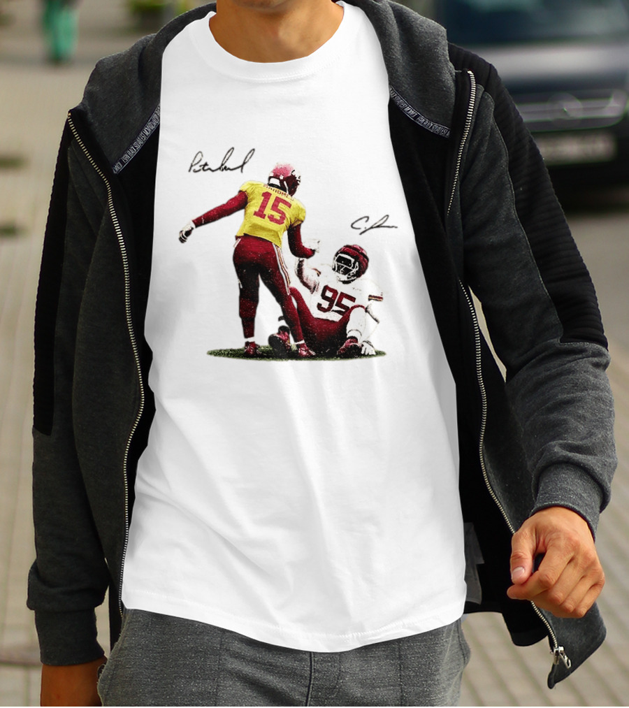Kansas City Chiefs Mahomes 15 Jones 95 Football Player Signatures T-Shirt