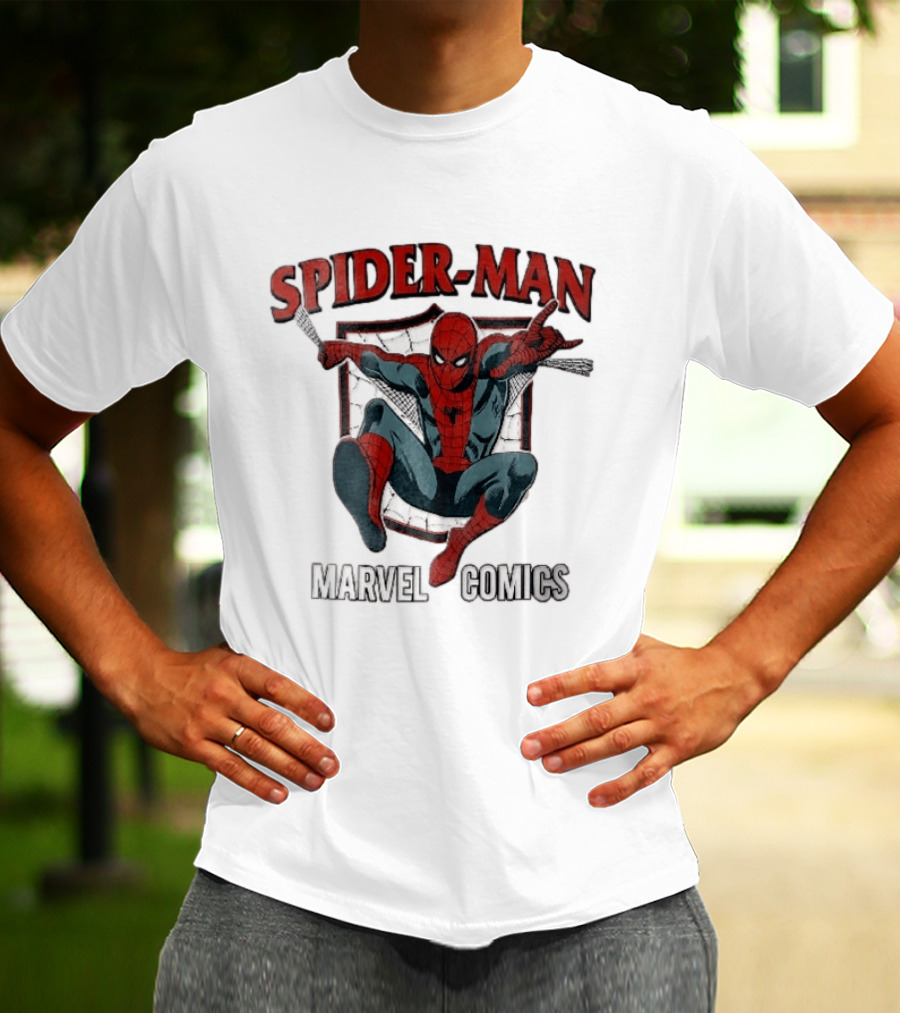 Spider Man Marvel Comics Crouching Web Shield Pose T-Shirt
