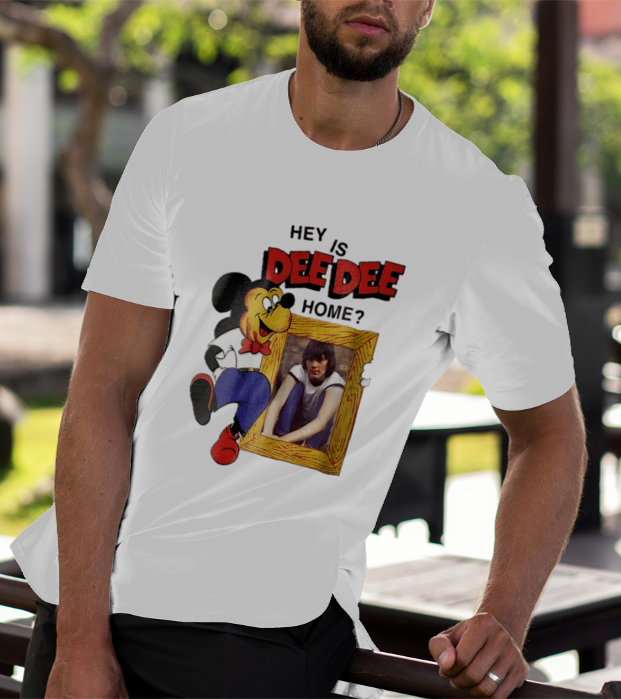 Hey Is Dee Dee Home Cartoon Mickey Mouse Holding Framed Photo T-Shirt