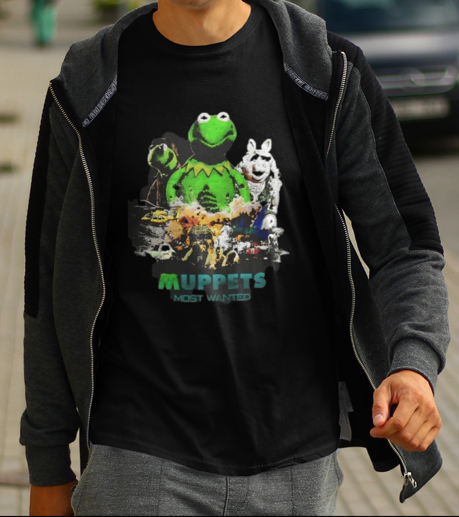 Muppets Most Wanted Kermit Frog Miss Piggy Explosion Helicopter Collage T-Shirt