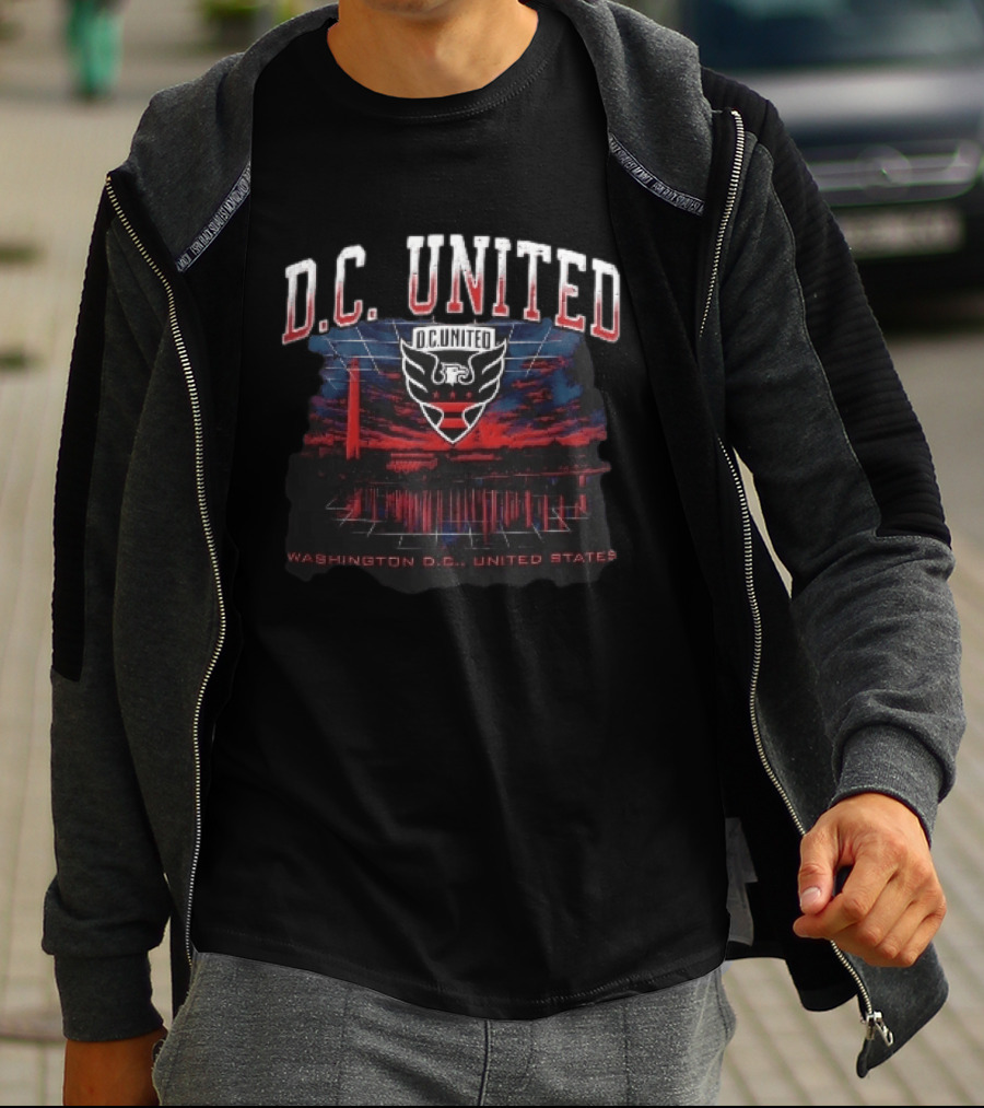 D.C. United Eagle Crest Washington Monument Reflecting Pool Washington D.C. United States T-Shirt