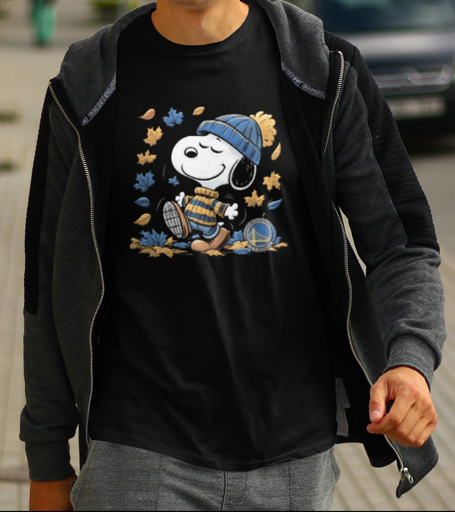 Golden State Warriors NBA Snoopy Autumn Leaves Beanie T-Shirt