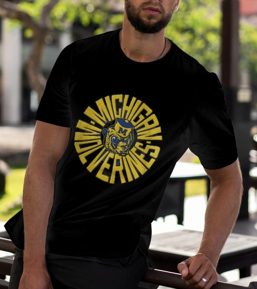 Michigan Wolverines NCAA Sailor Cap Radial Vintage Look T-Shirt