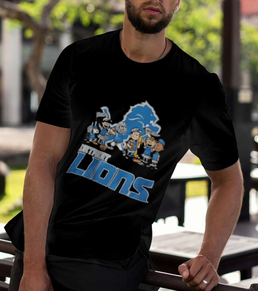 Detroit Lions Charlie Brown Lucy Van Pelt Snoopy Cartoon Football Team T-Shirt