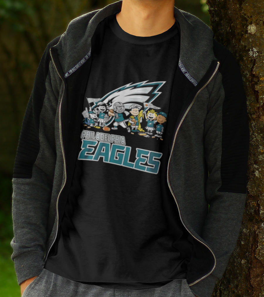 Philadelphia Eagles Charlie Brown Snoopy Cheerleaders Team T-Shirt