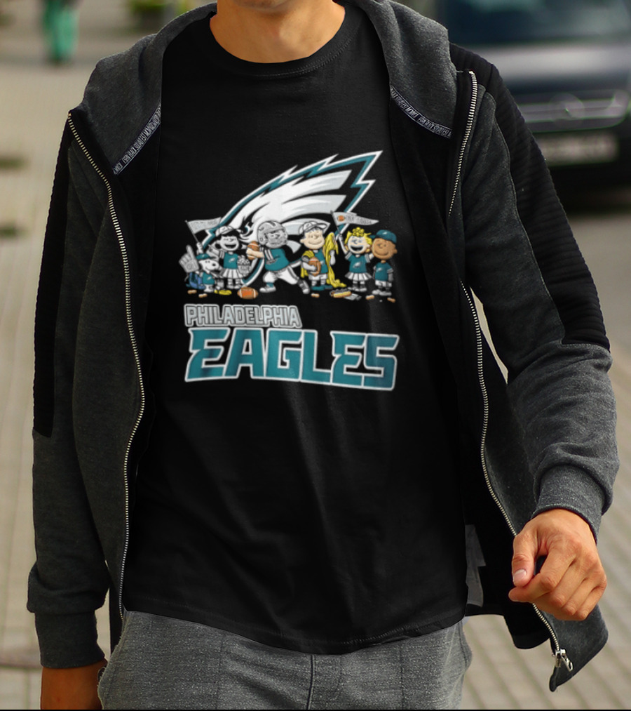 Philadelphia Eagles Charlie Brown Snoopy Cheerleaders Team T-Shirt