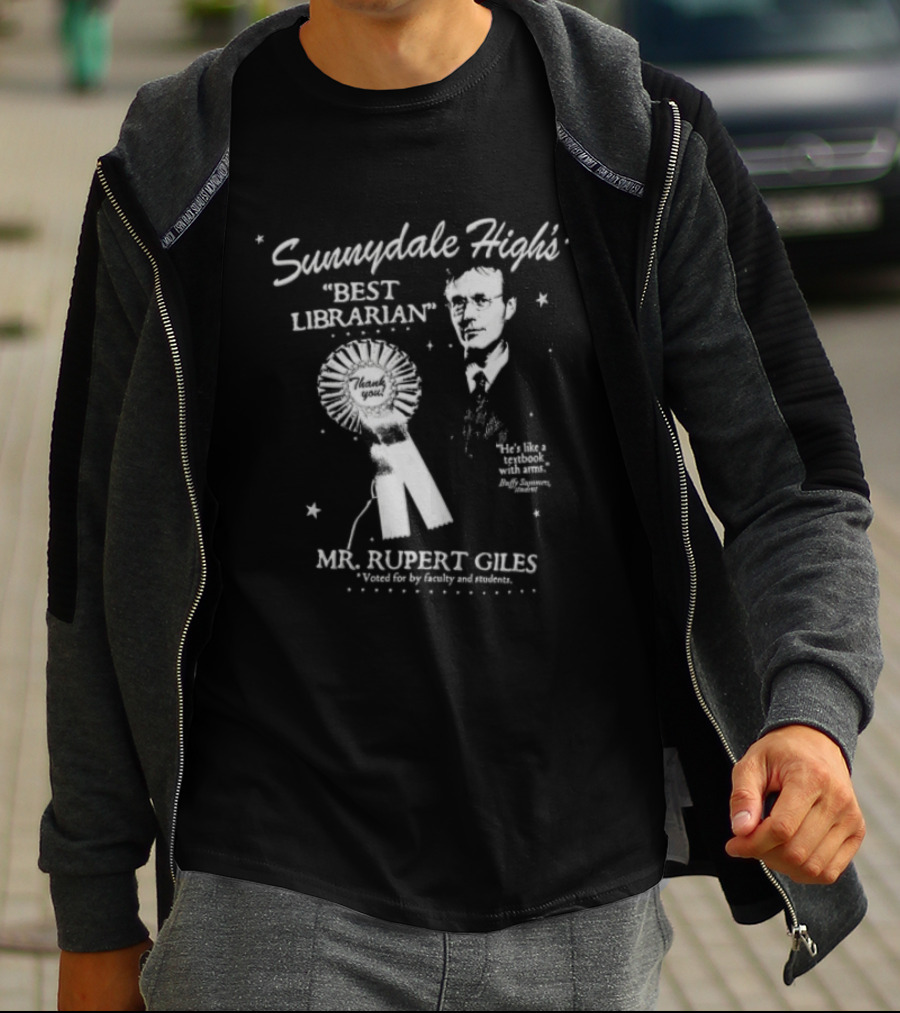 Sunnydale Highs Best Librarian Mr Rupert Giles Anthony Head Ribbon Award Stars Halftone T-Shirt