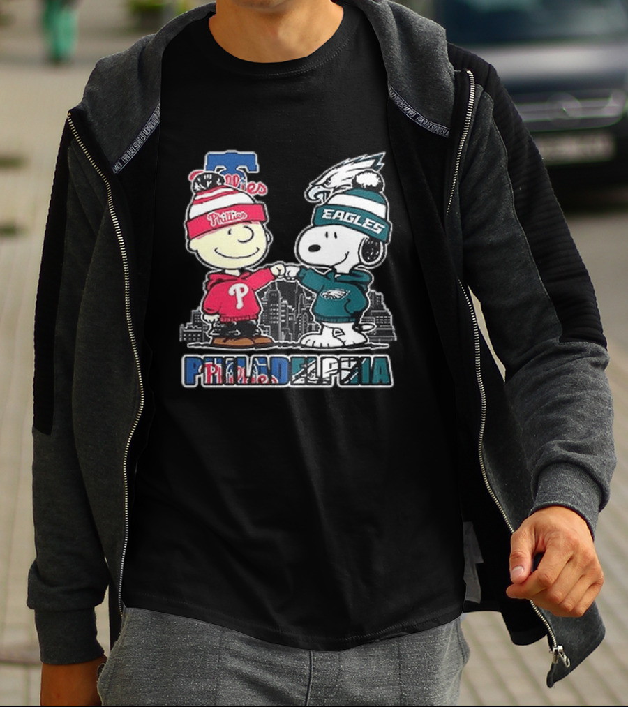 Phillies Eagles Fans Snoopy Philadelphia Collaboration T-Shirt