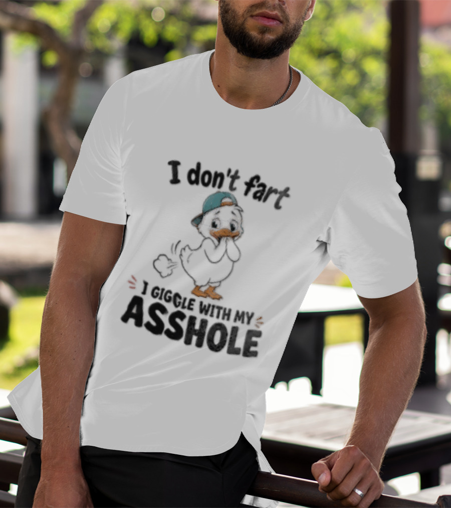 I Don't Fart Giggle With My Asshole Cartoon Duck Backward Cap T-Shirt