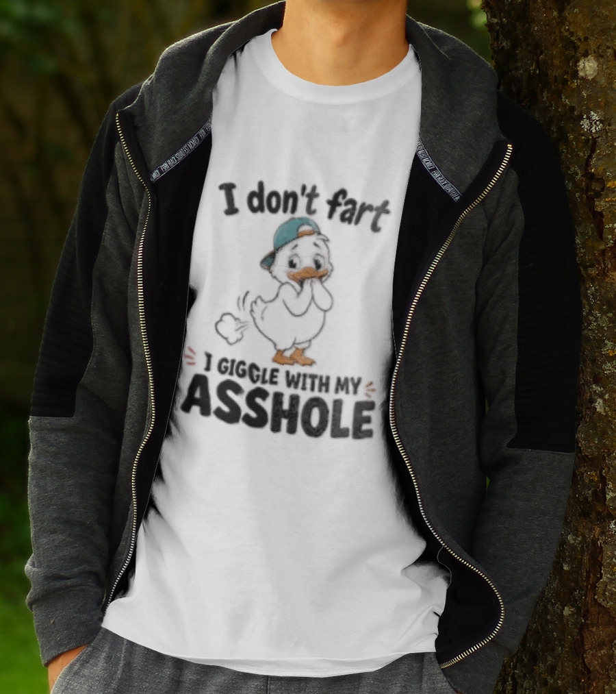 I Don't Fart Giggle With My Asshole Cartoon Duck Backward Cap T-Shirt