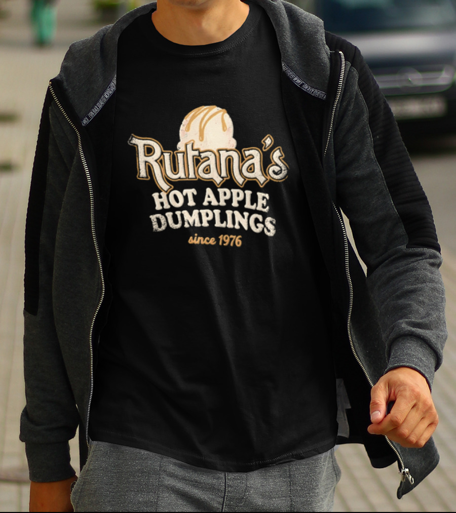 Rutana's Hot Apple Dumplings Since 1976 Dessert Caramel Scoop T-Shirt