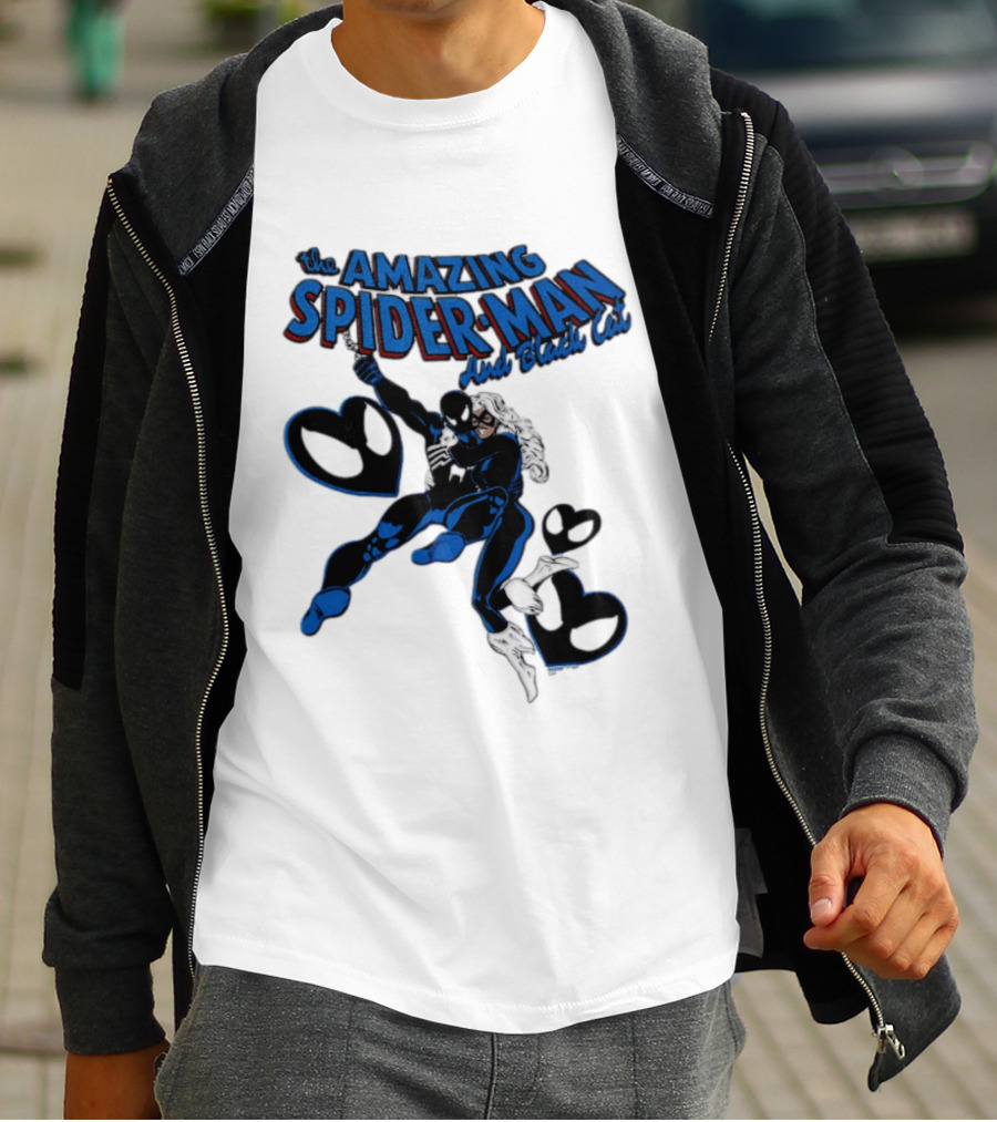 The Amazing Spider Man Hugs Black Cat With Hearts T-Shirt