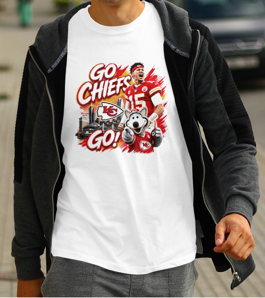 Go Chiefs Kansas City Patrick Mahomes 15 KC Football T-Shirt