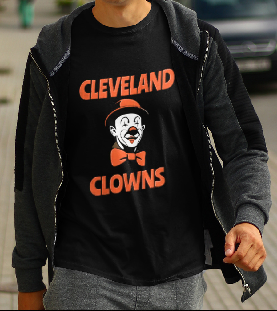Cleveland Clowns Red Hat Bowtie T-Shirt