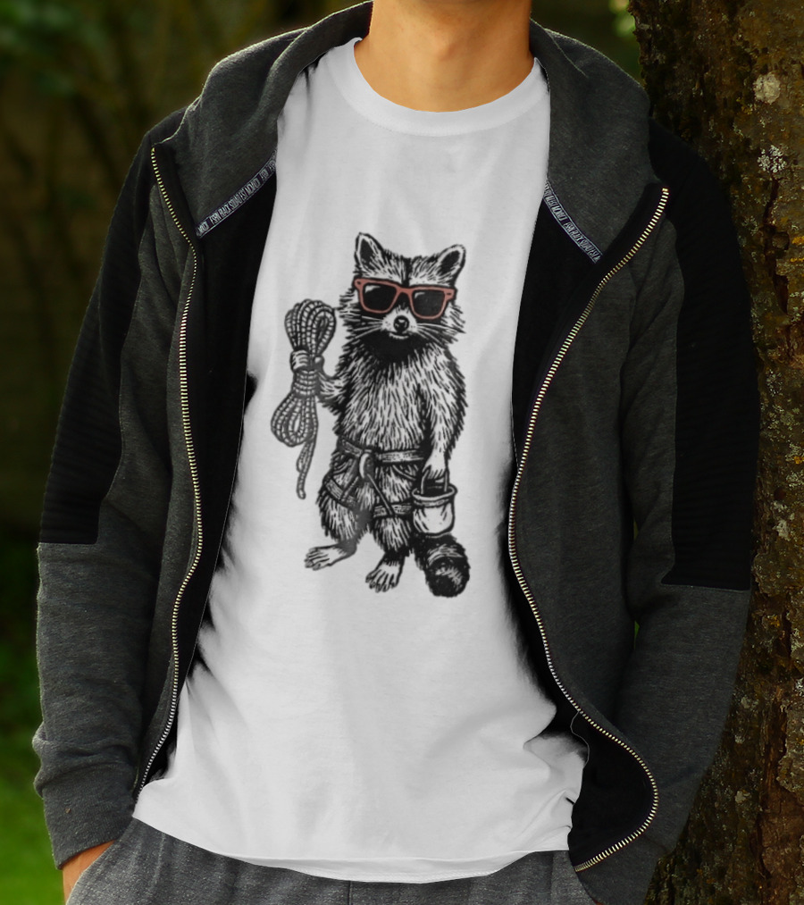 Raccoon Climber Rope Chalk Bag Sunglasses T-Shirt