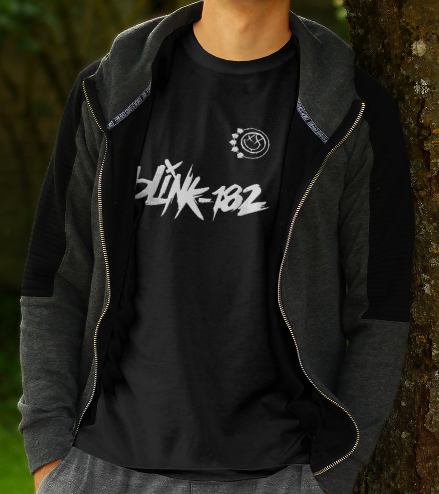 Blink 182 Graffiti Style Smiley Face T-Shirt