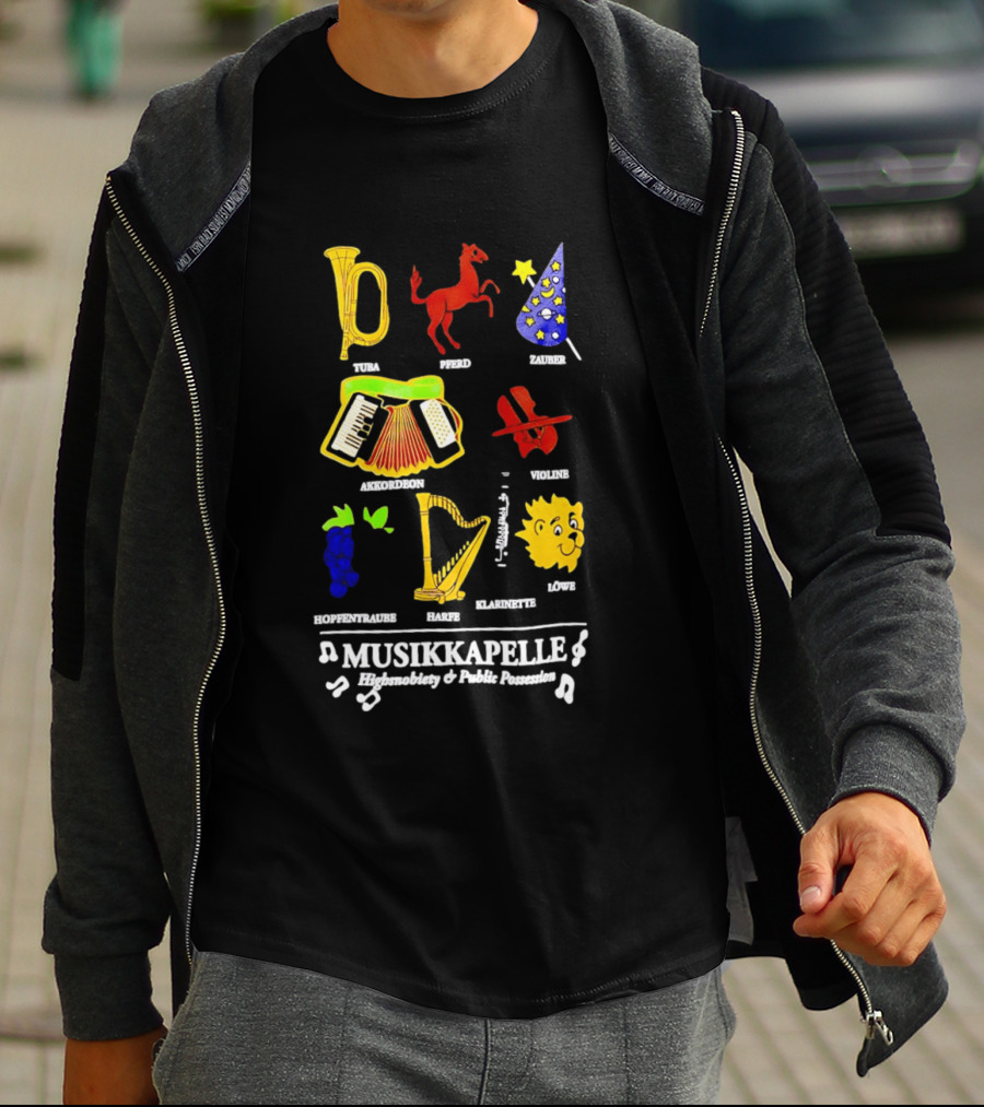 Musikkapelle Highsnobiety And Public Possession Tuba Speed Zauber Akkordeon Wolke Hopfentruabe Harfe Klarinet Löwe T-Shirt