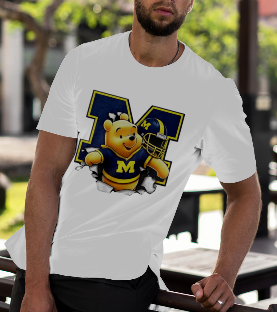 Winnie The Pooh Michigan Wolverines Football M Helmet T-Shirt