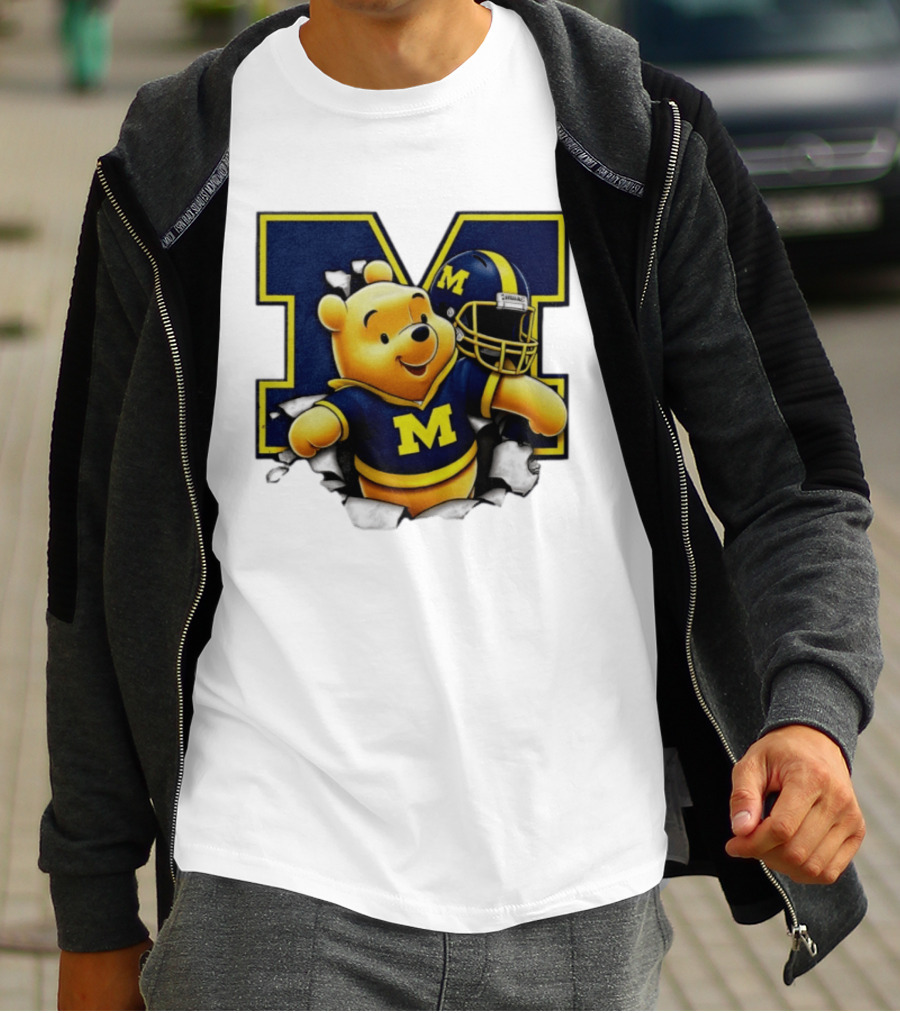 Winnie The Pooh Michigan Wolverines Football M Helmet T-Shirt