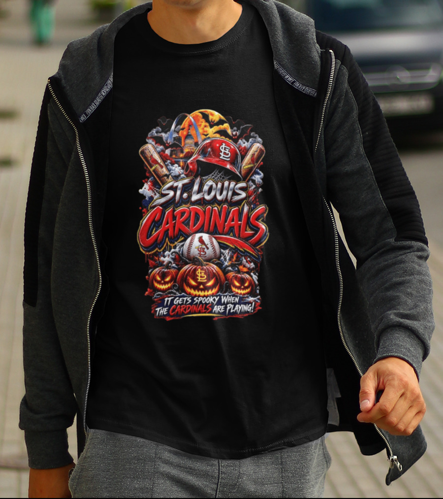 St. Louis Cardinals Halloween Spooky Baseball Theme With Pumpkins And Bats T-Shirt