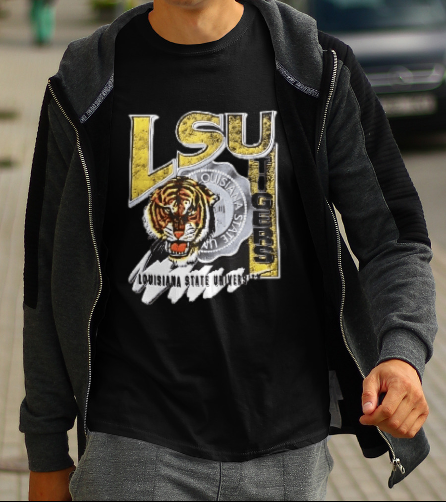 LSU Tigers Louisiana State University Tiger Head Seal Distressed T-Shirt