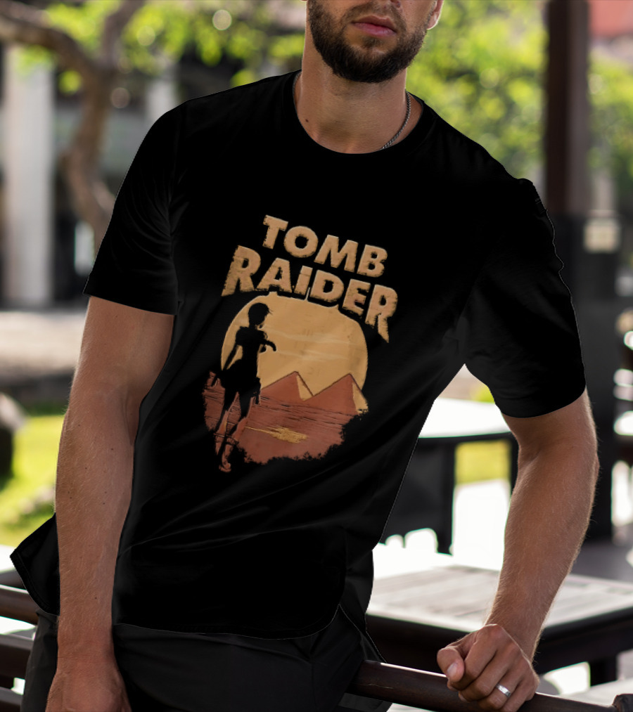 Tomb Raider Lara Croft Pyramids Desert Sunset Scene T-Shirt