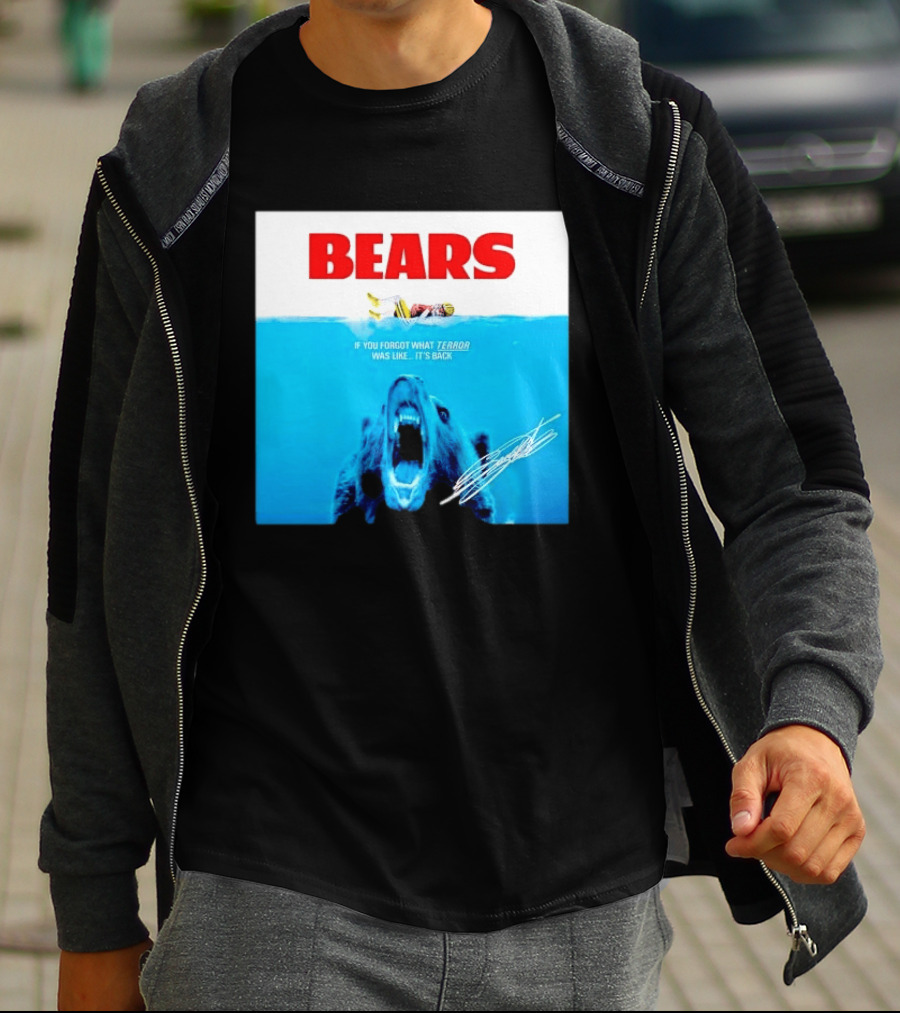 BEARS Caleb Williams Green Bay Packers Player Swimming Bear If You Forgot What Terror Was Like It's Back Chicago Bears T-Shirt