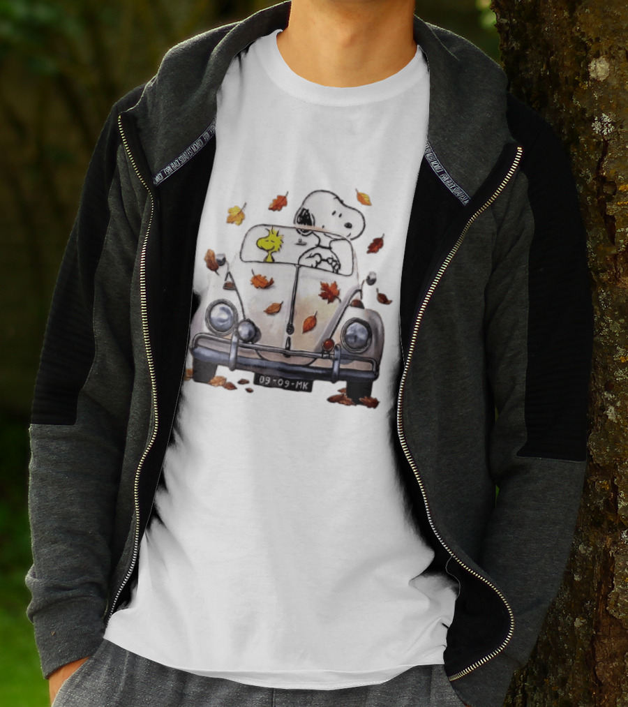 Peanuts Snoopy Woodstock Driving Car Autumn Leaves Watercolor Cartoon 09 Mk T-Shirt