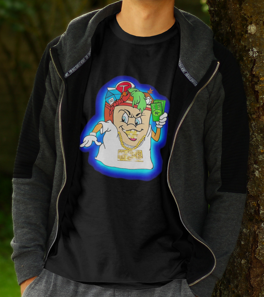 H E Buddy Bud Bucks Character Holding Bud Buck Bills And Wearing Gold Chain With Bling H E B T-Shirt