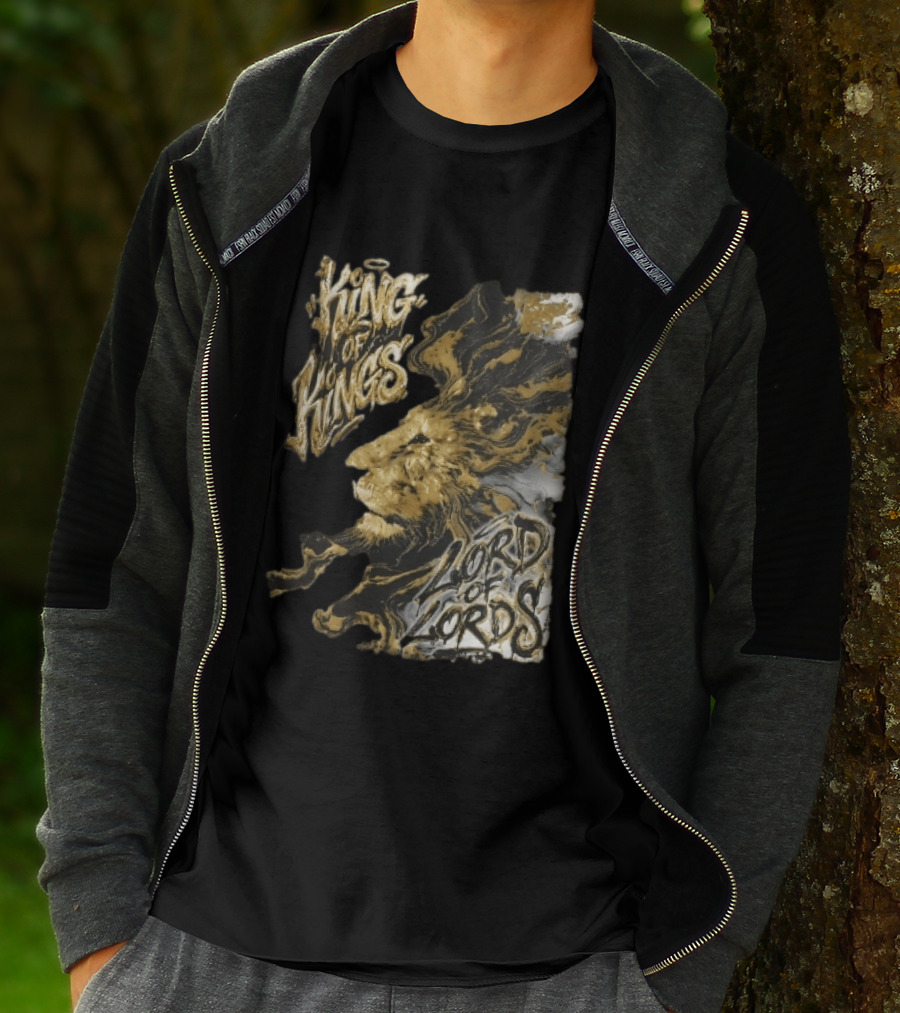 King Of Kings Lord Of Lords Golden Lion Swirling Mane T-Shirt
