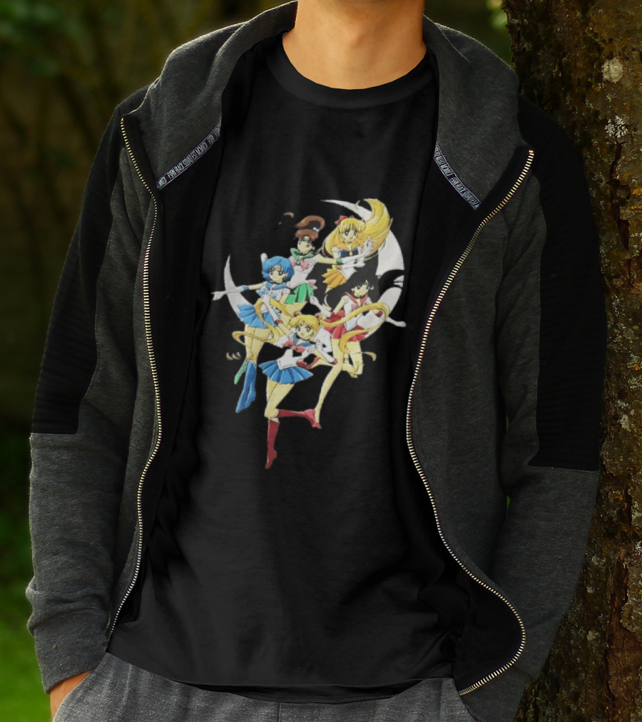 Sailor Moon Crescent Five Guardians Distressed Cartoon T-Shirt