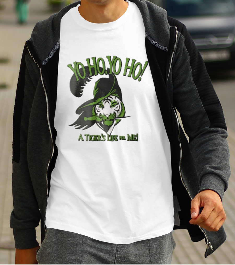 Yo Ho Yo Ho Pirate Tiger Winking Dagger A Tiger's Life For Me T-Shirt