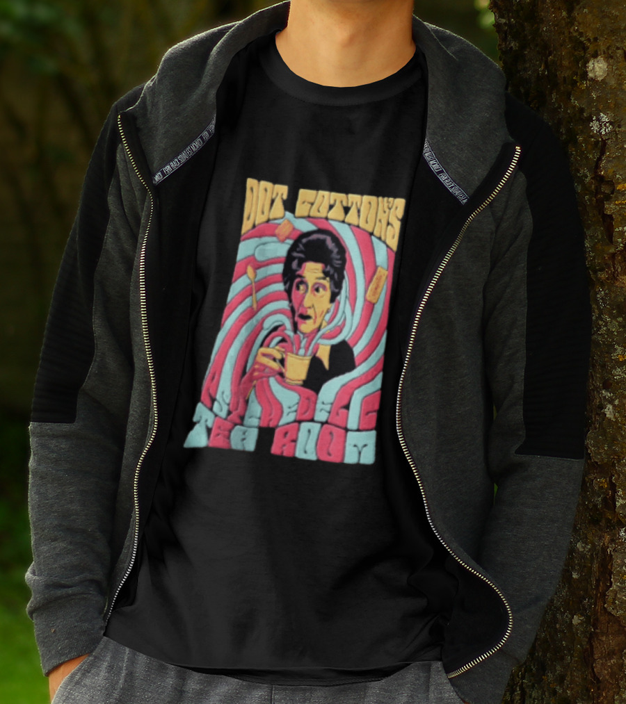 Dot Cotton's Psychedelic Tea Room Eastenders Retro Swirl T-Shirt