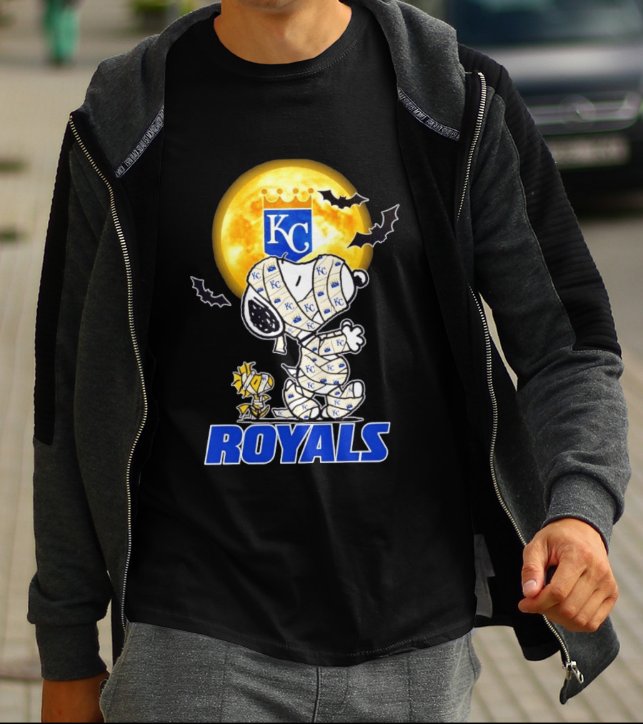 Kansas City Royals Snoopy Woodstock Mummy Halloween Moon Bats T-Shirt
