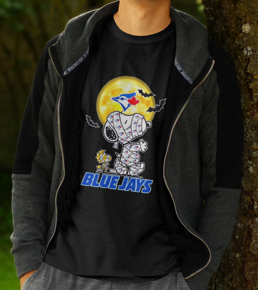 Toronto Blue Jays Halloween Snoopy Woodstock Mummy Cosplay Full Moon Bats T-Shirt