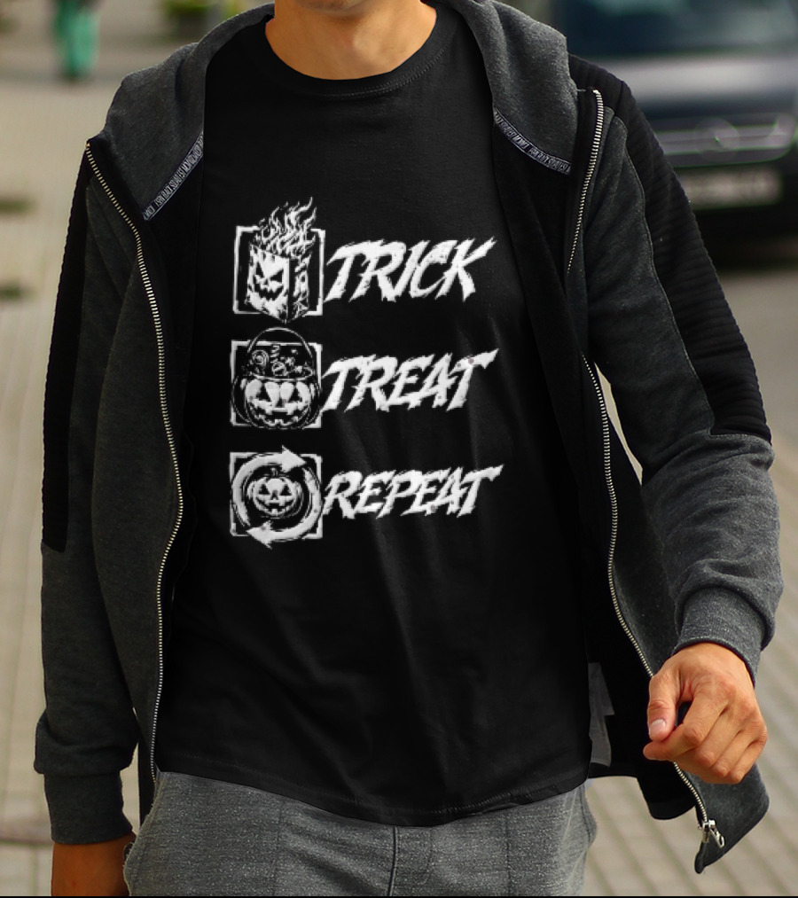 Trick Treat Repeat Flaming Bag Candy Bucket Pumpkin Motif T-Shirt
