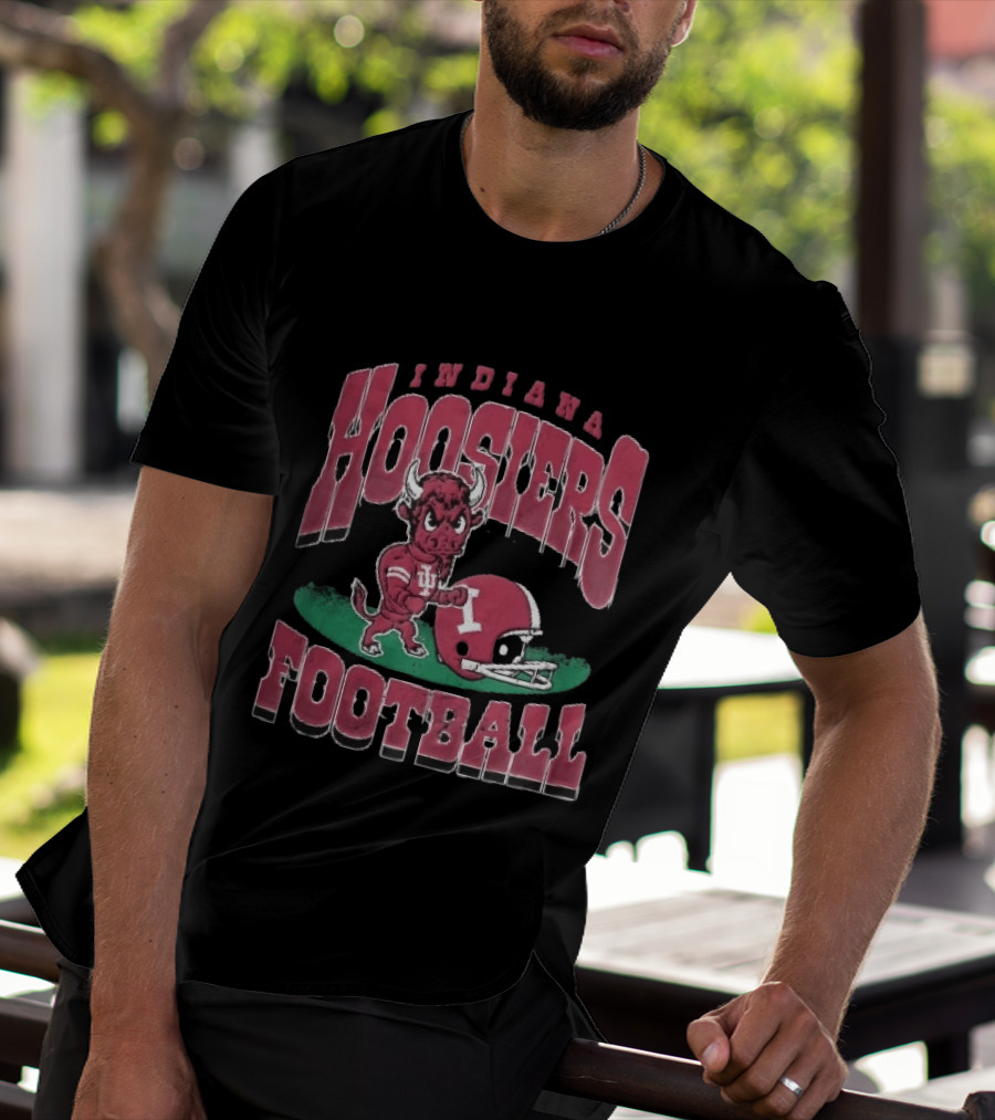 Indiana Hoosiers Football Distressed Cartoon Bull Helmet T-Shirt