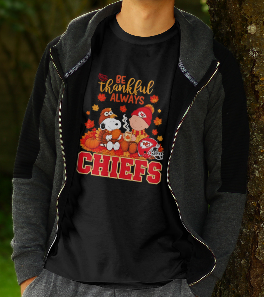 Be Thankful Always Snoopy Charlie Brown Chiefs Fall Leaves T-Shirt