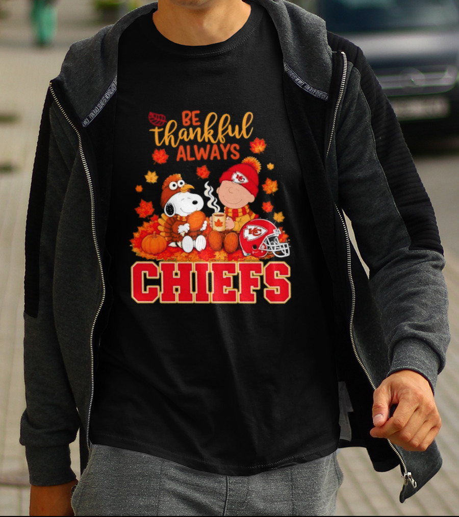 Be Thankful Always Snoopy Charlie Brown Chiefs Fall Leaves T-Shirt