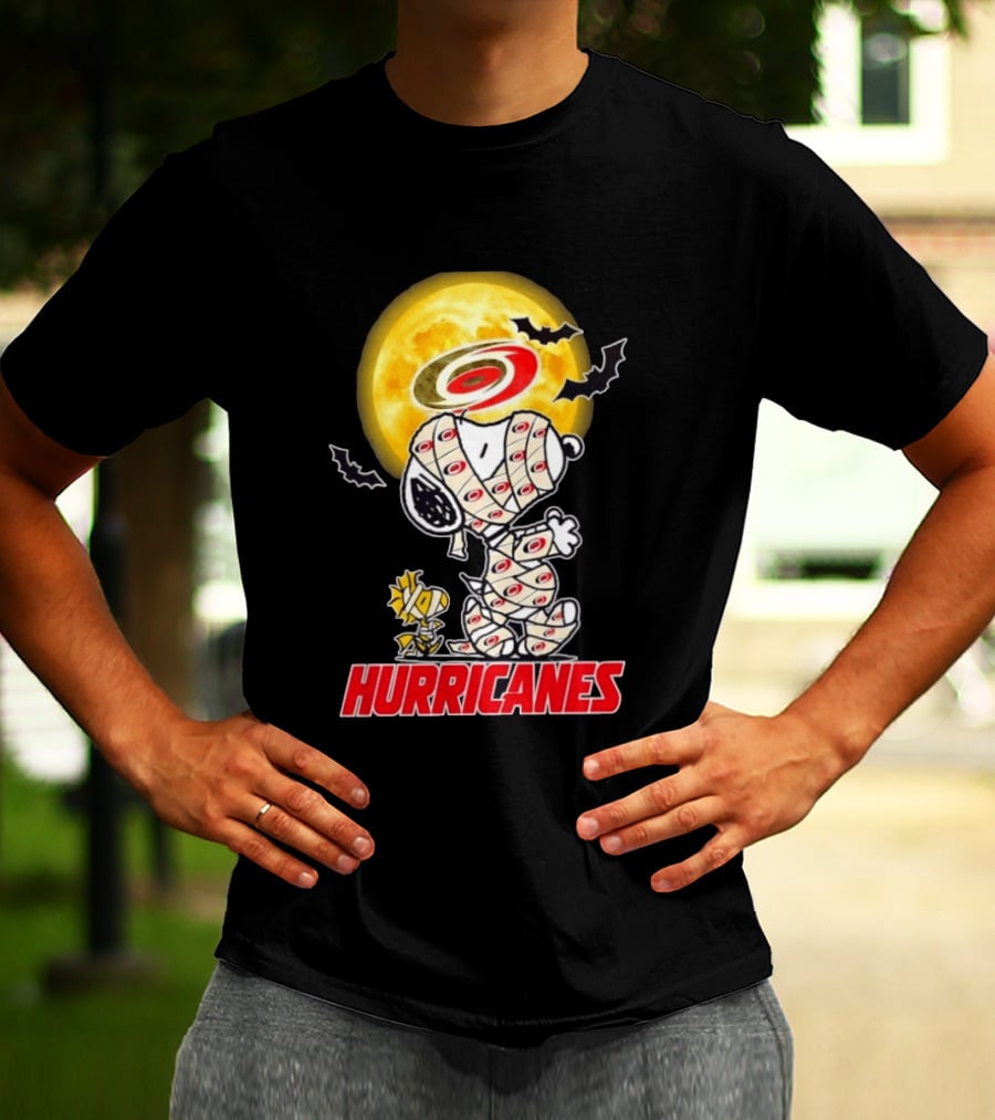 Carolina Hurricanes Snoopy Woodstock Mummy Halloween Moon Bats T-Shirt