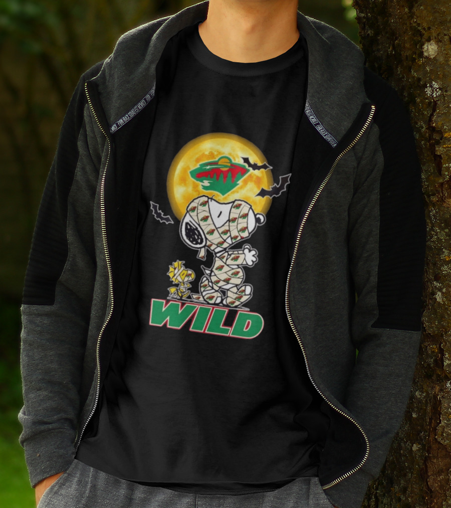 Minnesota Wild Snoopy Woodstock Mummy Halloween Moon Bats T-Shirt