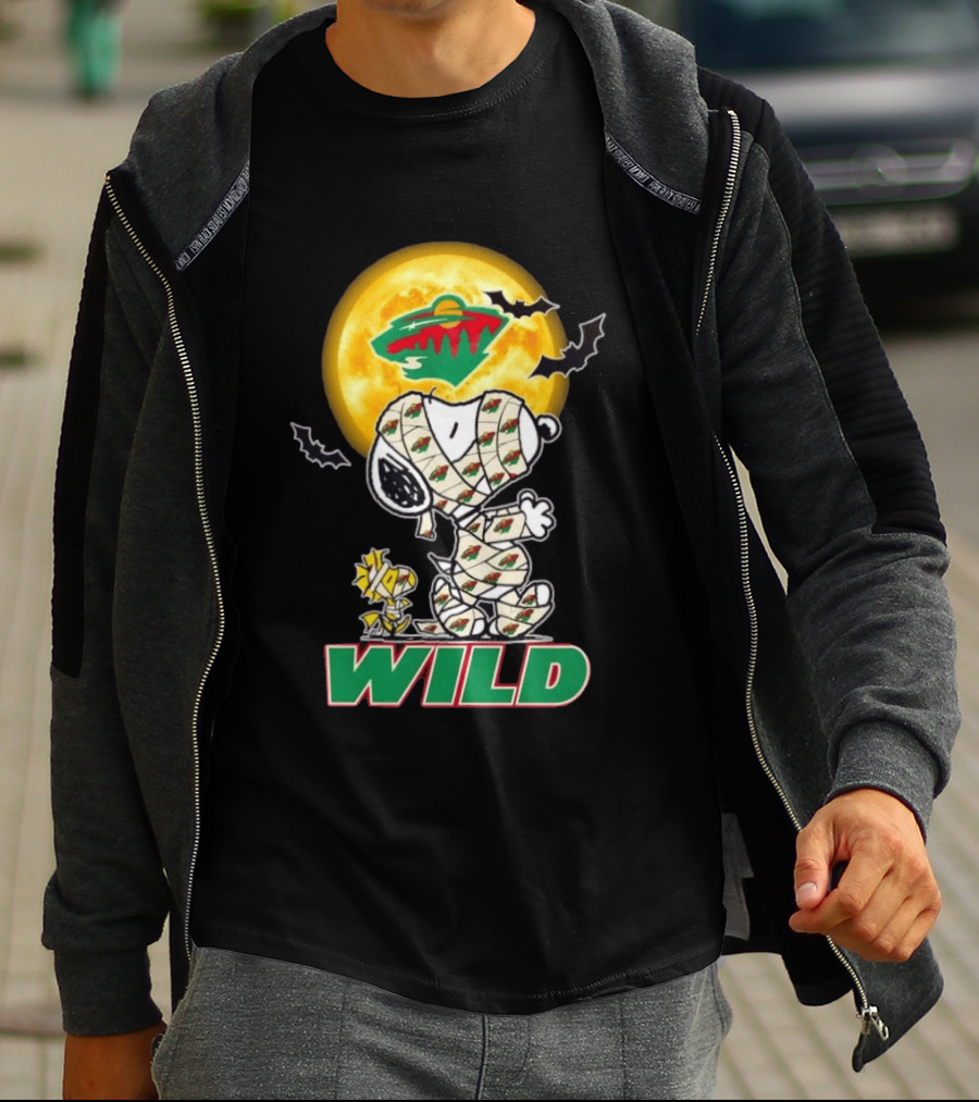 Minnesota Wild Snoopy Woodstock Mummy Halloween Moon Bats T-Shirt