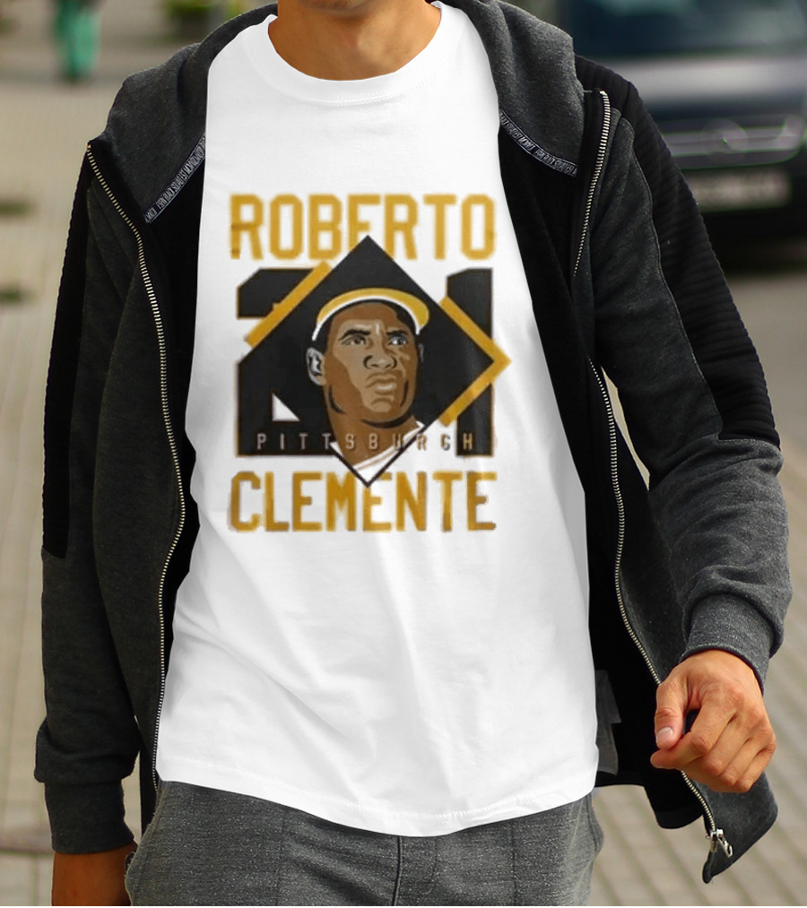 Roberto Clemente 21 Pittsburgh Pirates Iconic Baseball Legend T-Shirt